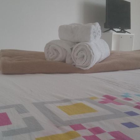 Rond Point Studio Cosy Et Central Avec Balcon Сент-Этьен Экстерьер фото