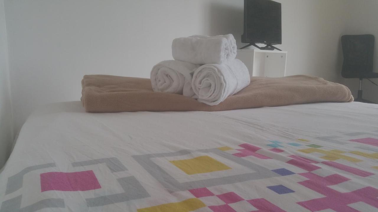 Rond Point Studio Cosy Et Central Avec Balcon Сент-Этьен Экстерьер фото